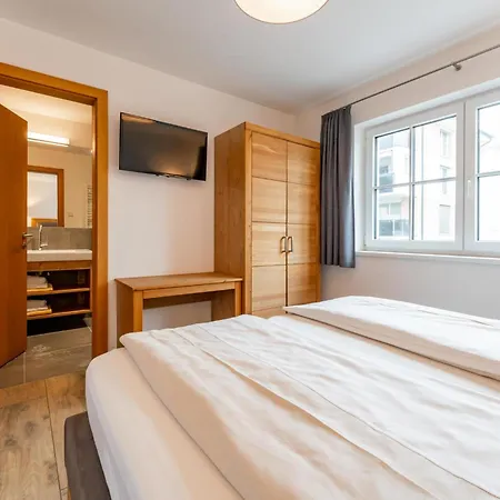 アパート Tauern Mitterwirt 201 ピーゼンドルフ