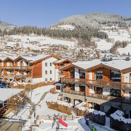 Tauern Mitterwirt 201 アパート *